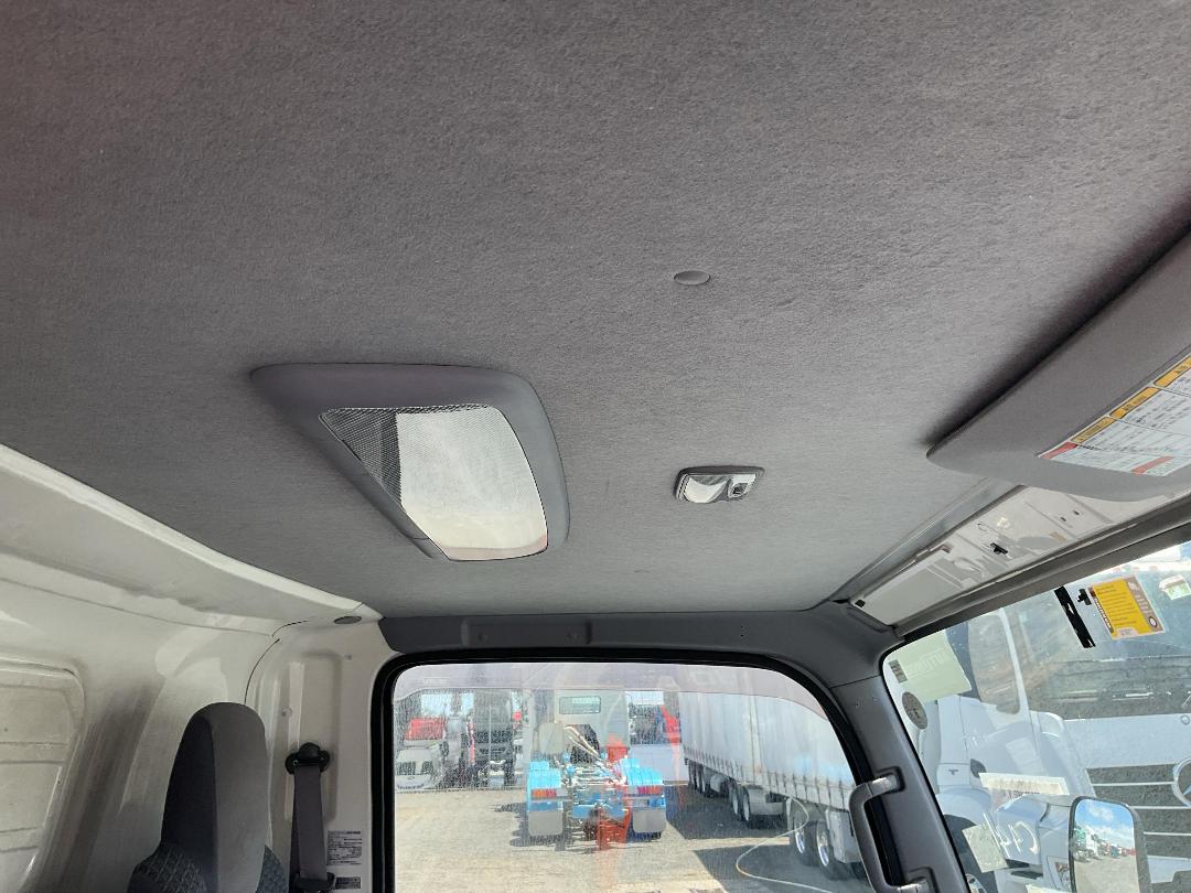 Photo '18' of Isuzu ELF Chiller