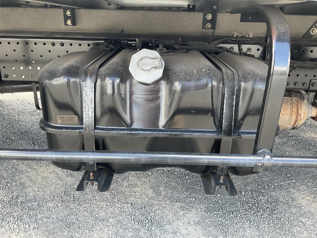 Photo '31' of Isuzu ELF Chiller