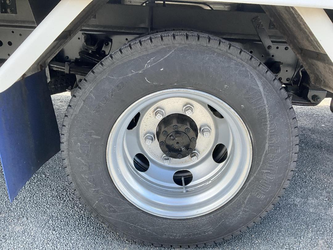 Photo '38' of Isuzu ELF Chiller