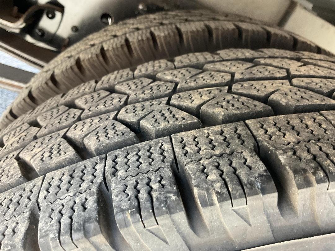 Photo '41' of Isuzu ELF Chiller