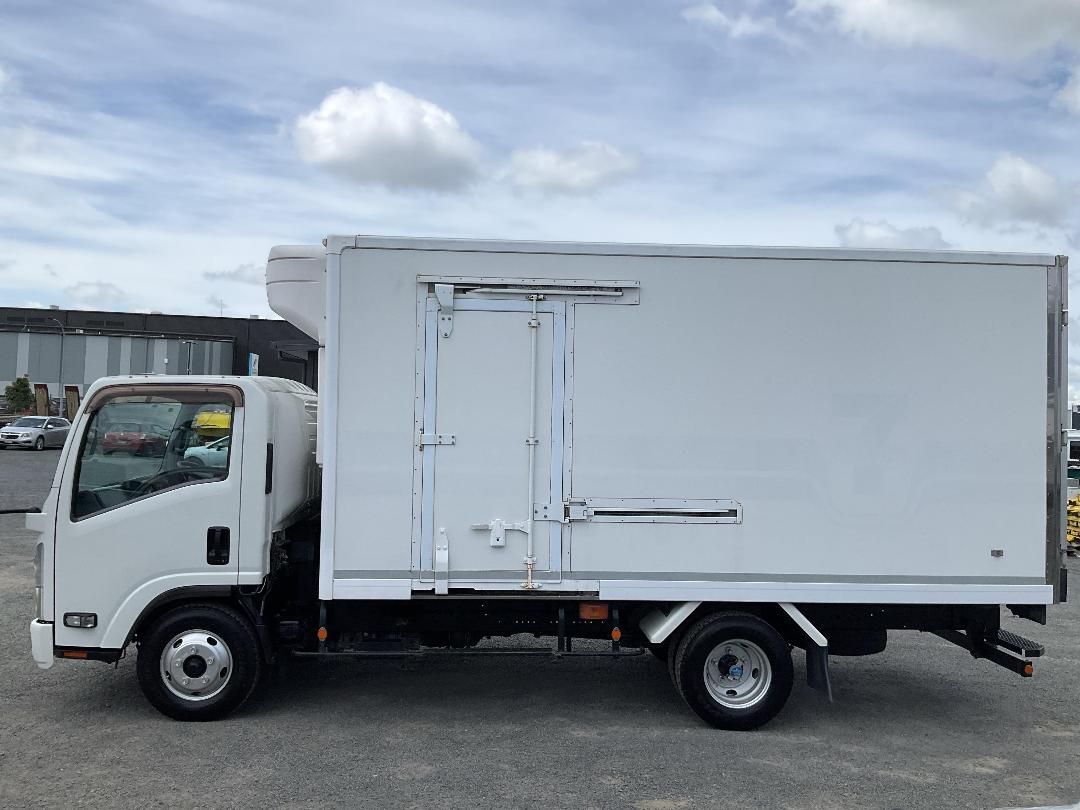 Photo '7' of Isuzu ELF Chiller Photo '7' of Isuzu ELF Chiller