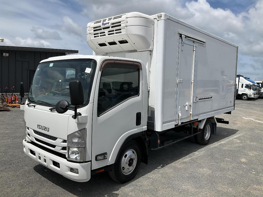 Photo '9' of Isuzu ELF Chiller Photo '9' of Isuzu ELF Chiller