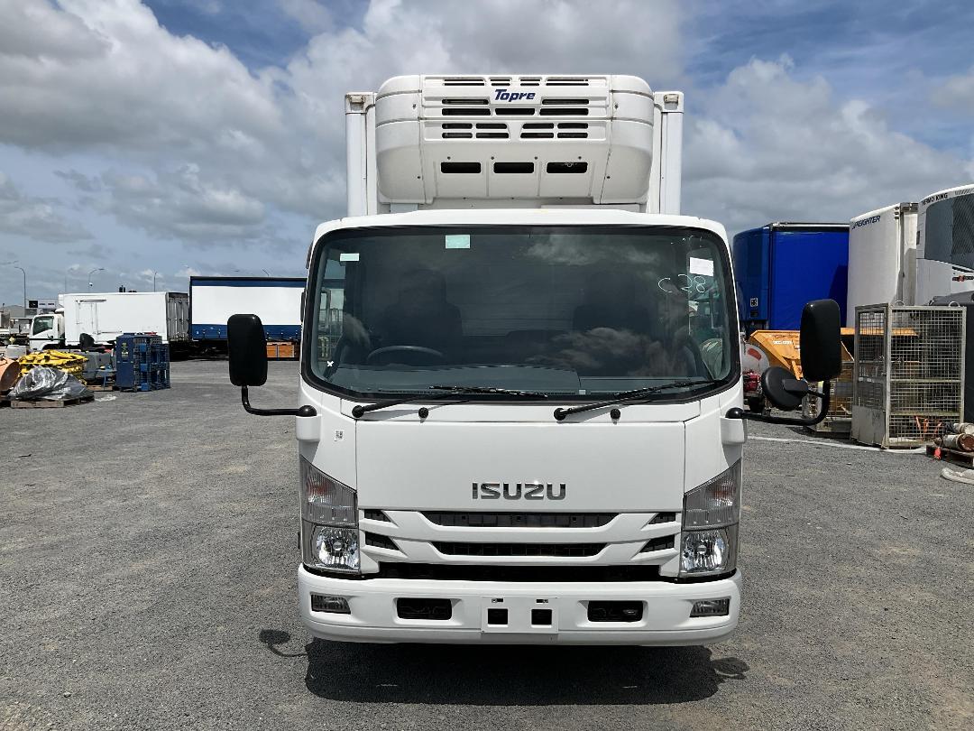 Photo '10' of Isuzu ELF Chiller Photo '10' of Isuzu ELF Chiller