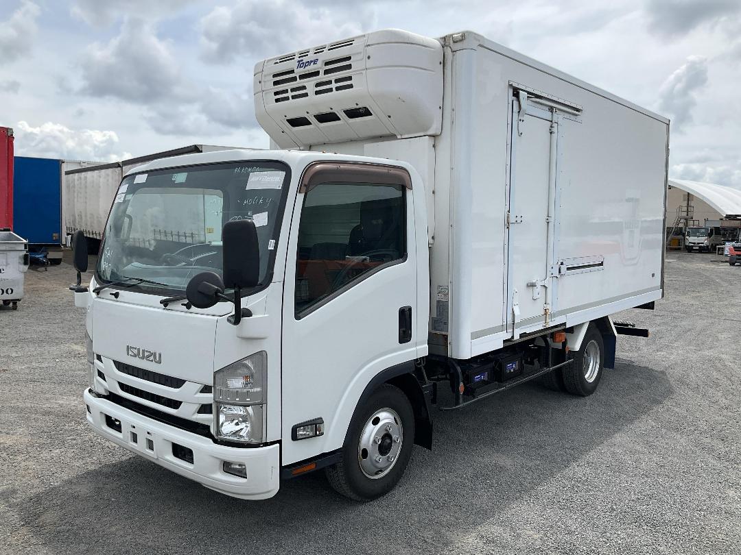 Photo '9' of Isuzu ELF Chiller Photo '9' of Isuzu ELF Chiller