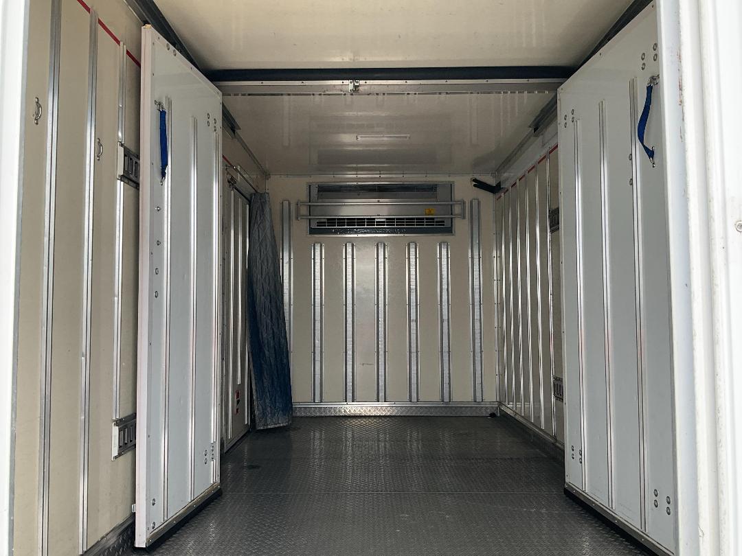 Photo '30' of Isuzu ELF Chiller Photo '30' of Isuzu ELF Chiller