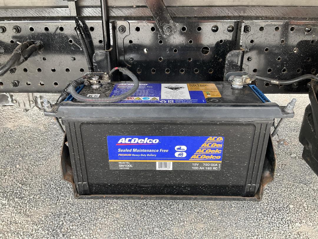 Photo '23' of Isuzu ELF Chiller Photo '23' of Isuzu ELF Chiller