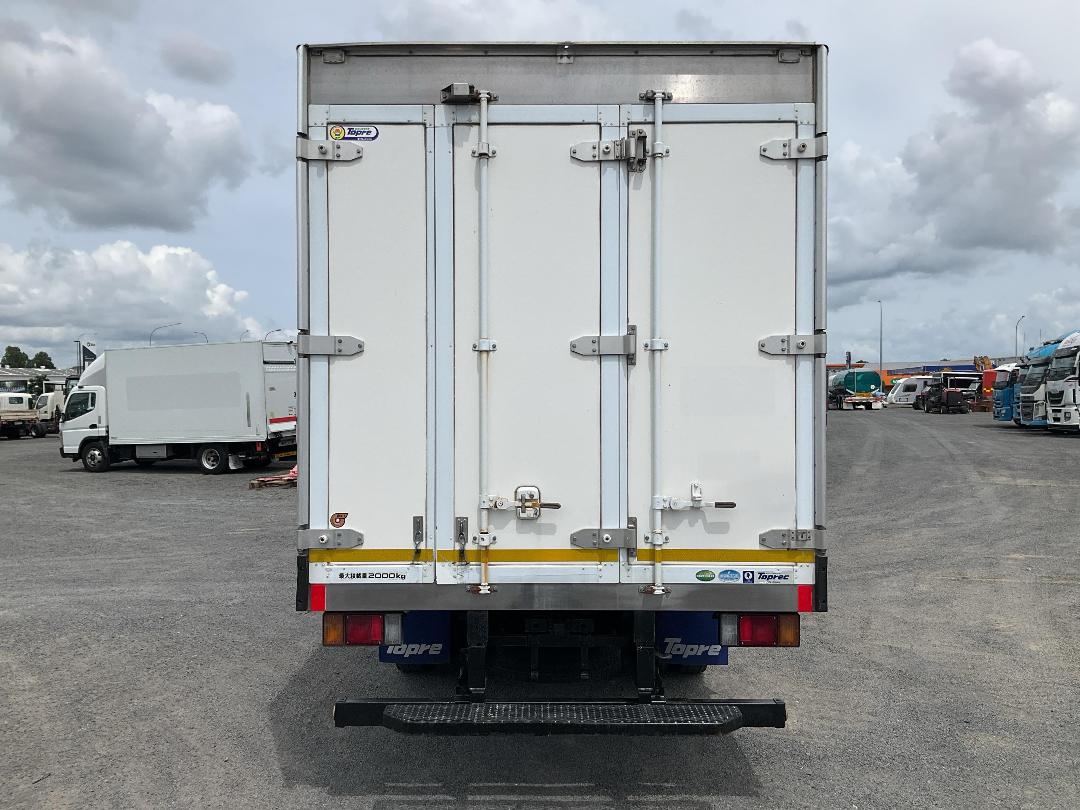 Photo '5' of Isuzu ELF Chiller Photo '5' of Isuzu ELF Chiller