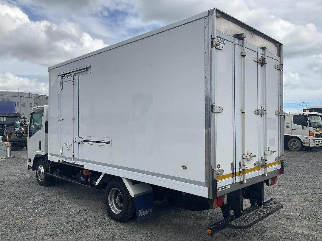 Photo '6' of Isuzu ELF Chiller Photo '6' of Isuzu ELF Chiller