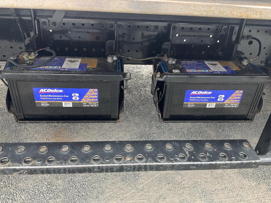 Photo '27' of Isuzu ELF Chiller Photo '27' of Isuzu ELF Chiller