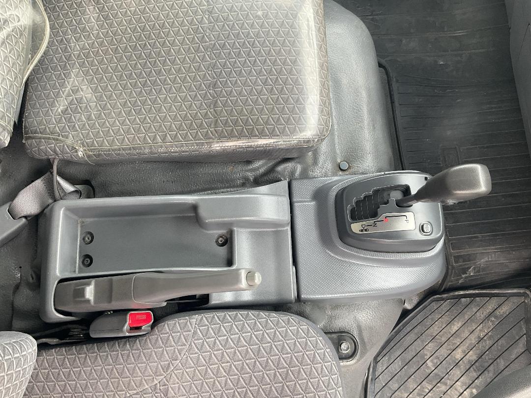 Photo '16' of Isuzu ELF Chiller Photo '16' of Isuzu ELF Chiller