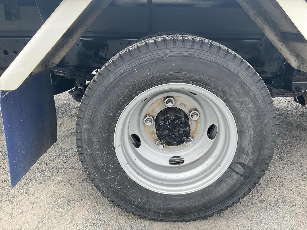 Photo '44' of Isuzu ELF Chiller Photo '44' of Isuzu ELF Chiller