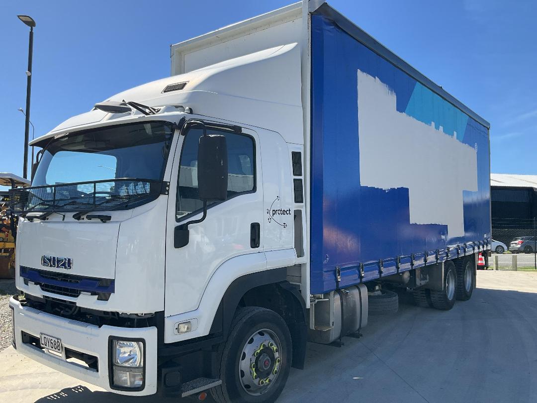 Photo '3' of Isuzu F Series FVY1350L Curtainsider