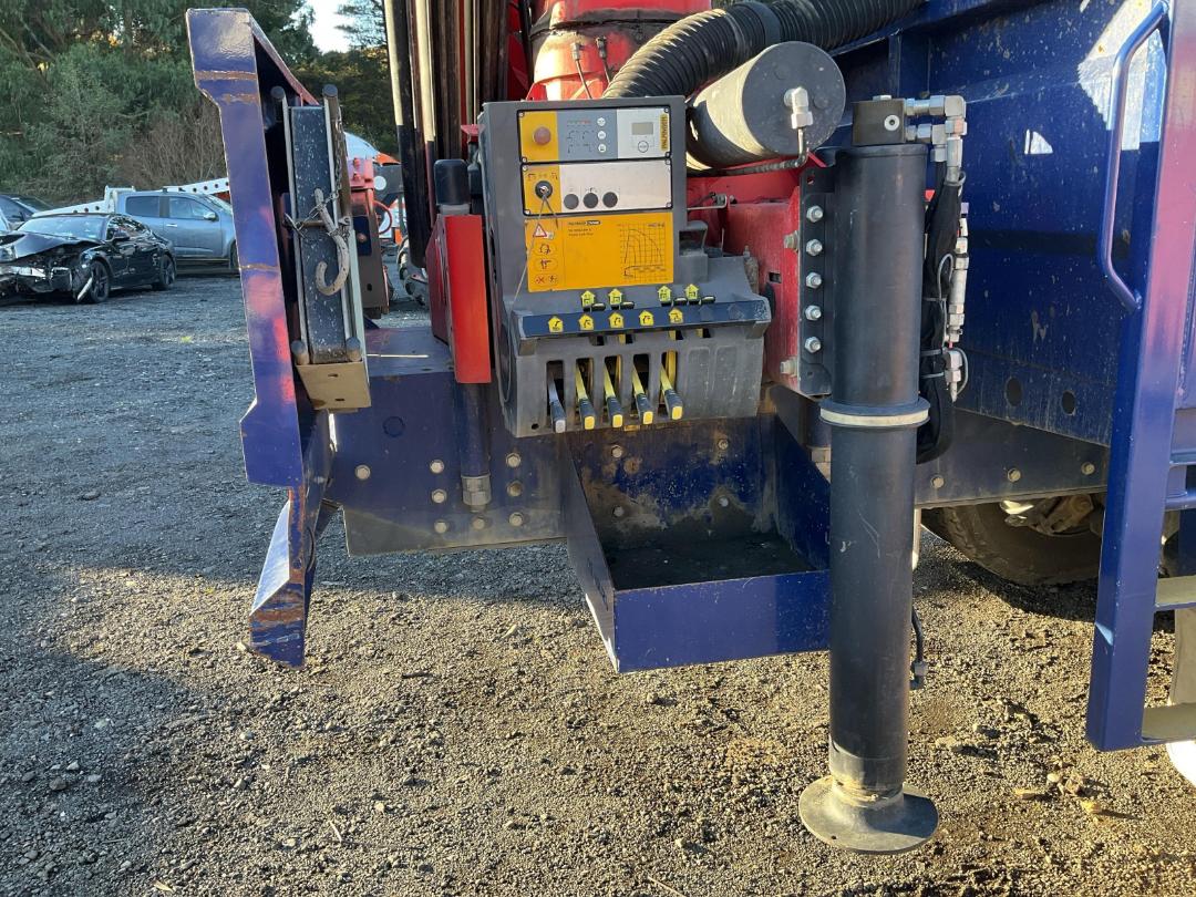 Photo '14' of Isuzu F Series FVZ1400M Flat Deck Crane