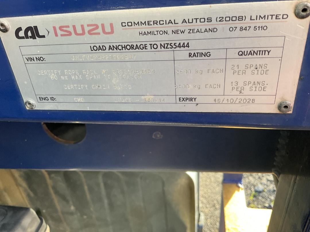 Photo '30' of Isuzu F Series FVZ1400M Flat Deck Crane