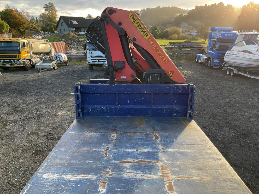 Photo '19' of Isuzu F Series FVZ1400M Flat Deck Crane