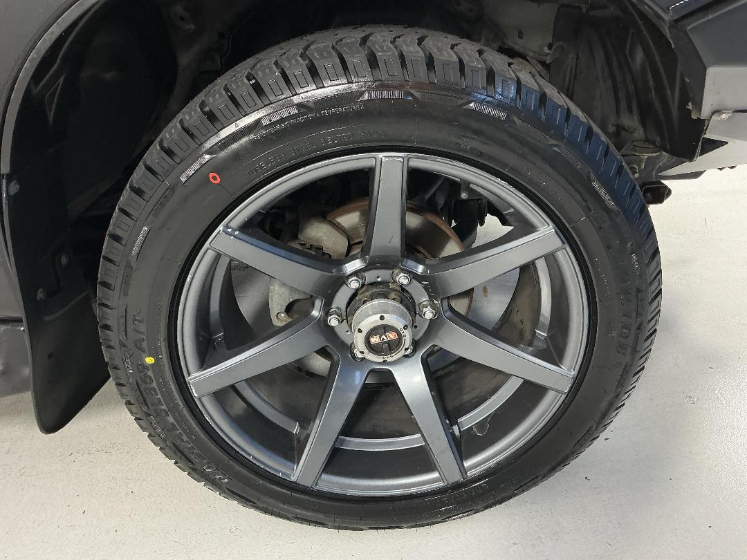 Photo '9' of Isuzu MU-X