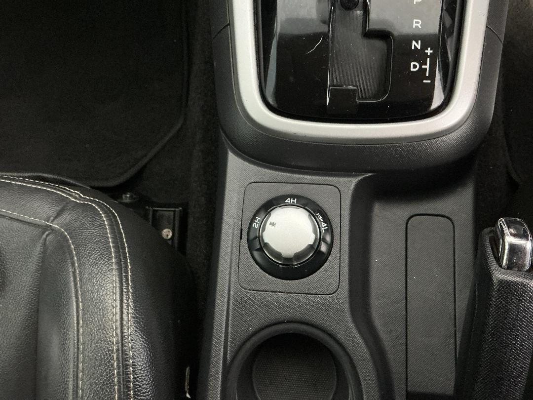 Photo '24' of Isuzu MU-X