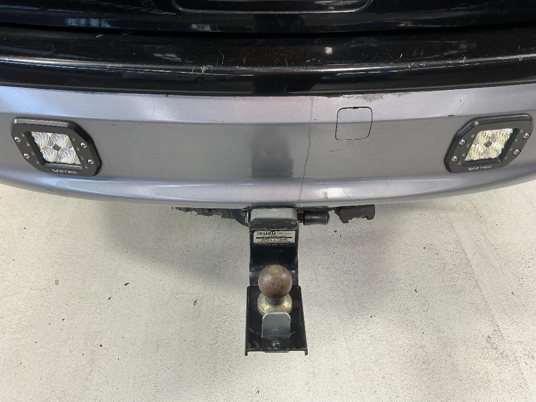 Photo '31' of Isuzu MU-X