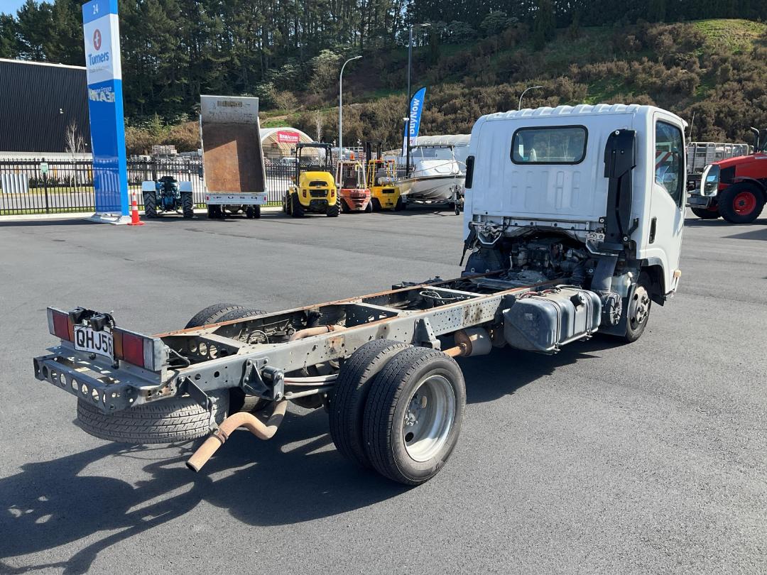 Photo '4' of Isuzu N Series NLR250M AMT Cab Chassis