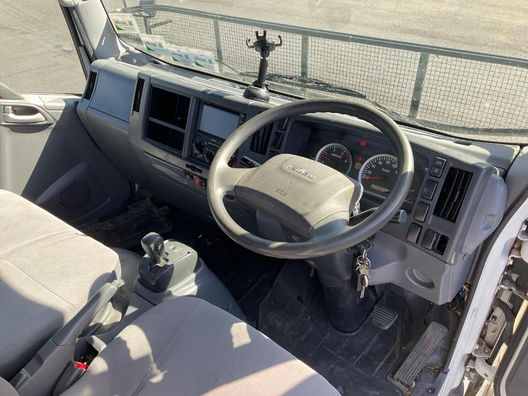 Photo '11' of Isuzu N Series NLR250M AMT Cab Chassis