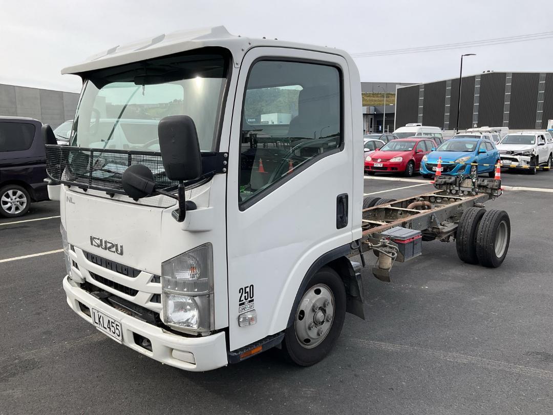 Photo '3' of Isuzu N Series NLR250M AMT Cab Chassis
