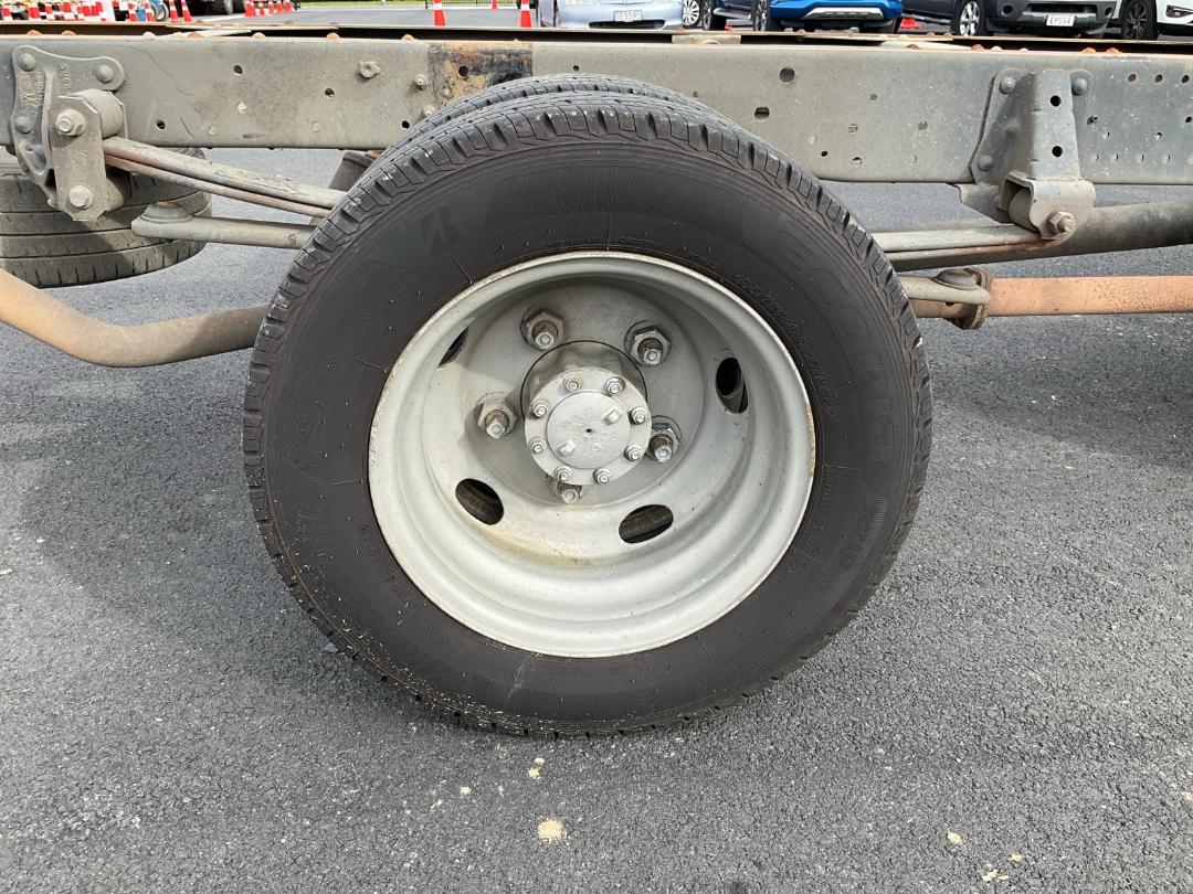 Photo '18' of Isuzu N Series NLR250M AMT Cab Chassis