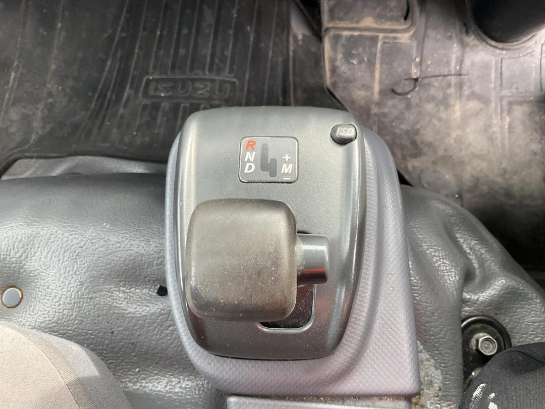 Photo '24' of Isuzu N Series NLR250M AMT Cab Chassis