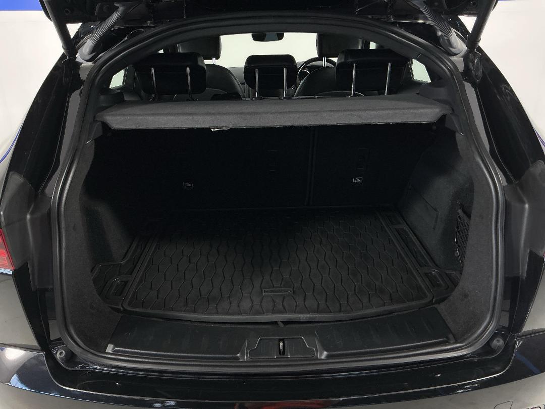 Photo '14' of Jaguar E-Pace