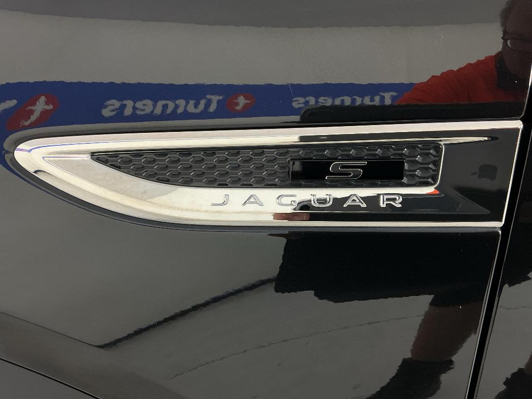 Photo '30' of Jaguar E-Pace