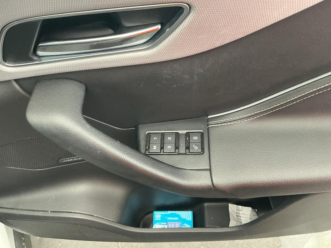 Photo '8' of Jaguar F-Pace 30D R-Sport