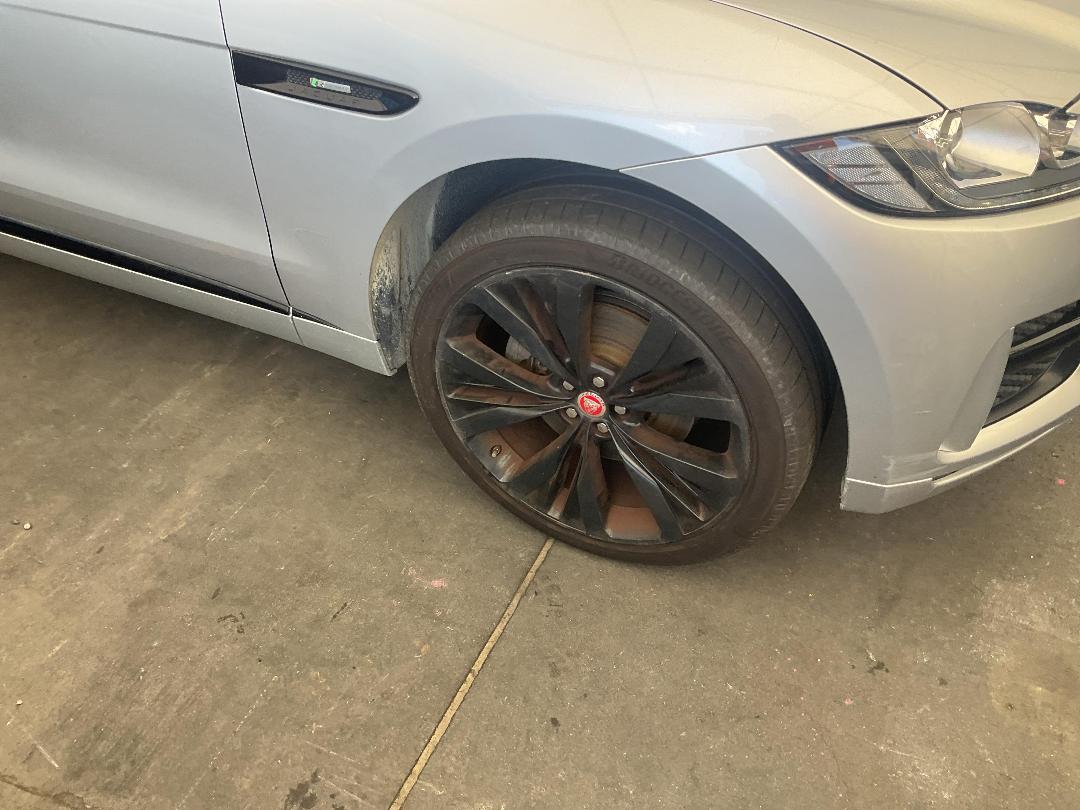 Photo '5' of Jaguar F-Pace 30D R-Sport Photo '5' of Jaguar F-Pace 30D R-Sport