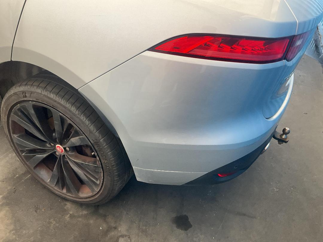 Photo '10' of Jaguar F-Pace 30D R-Sport Photo '10' of Jaguar F-Pace 30D R-Sport