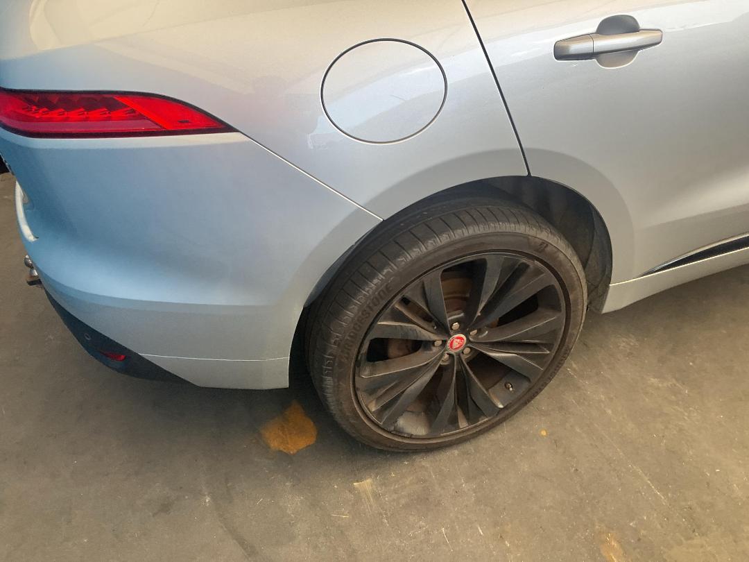 Photo '11' of Jaguar F-Pace 30D R-Sport Photo '11' of Jaguar F-Pace 30D R-Sport