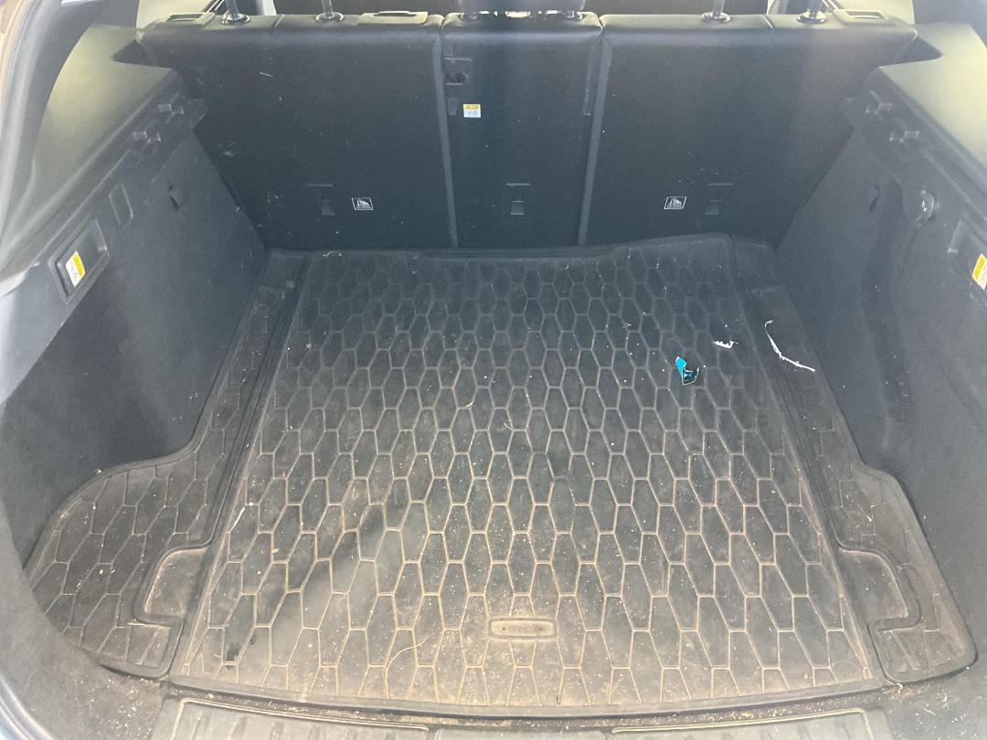 Photo '16' of Jaguar F-Pace 30D R-Sport Photo '16' of Jaguar F-Pace 30D R-Sport