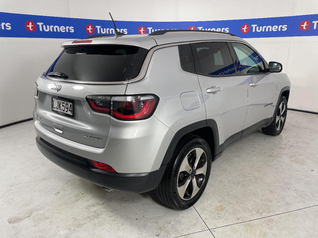 Photo '7' of Jeep Compass