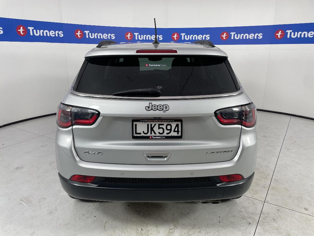 Photo '6' of Jeep Compass