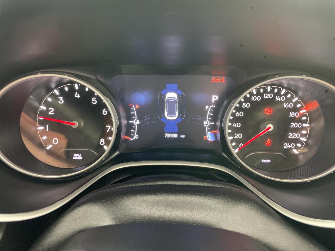 Photo '21' of Jeep Compass