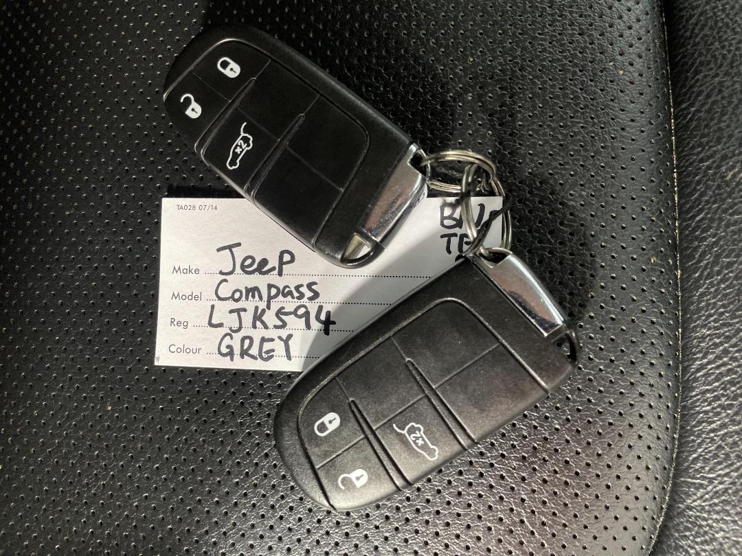 Photo '22' of Jeep Compass