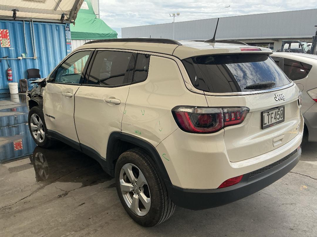 Photo '14' of Jeep Compass Longitude