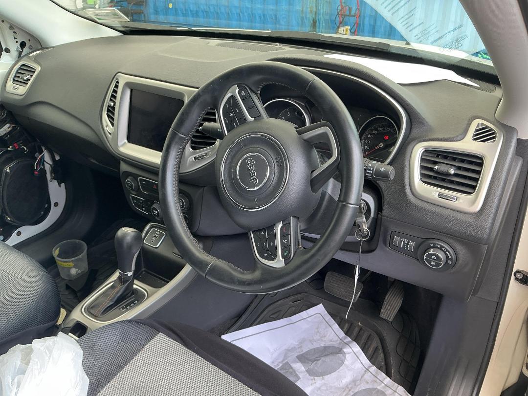 Photo '21' of Jeep Compass Longitude