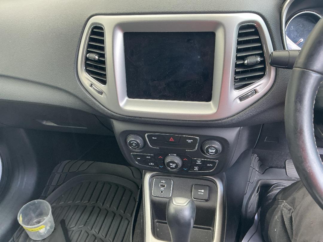 Photo '23' of Jeep Compass Longitude