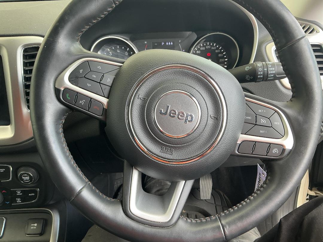 Photo '25' of Jeep Compass Longitude