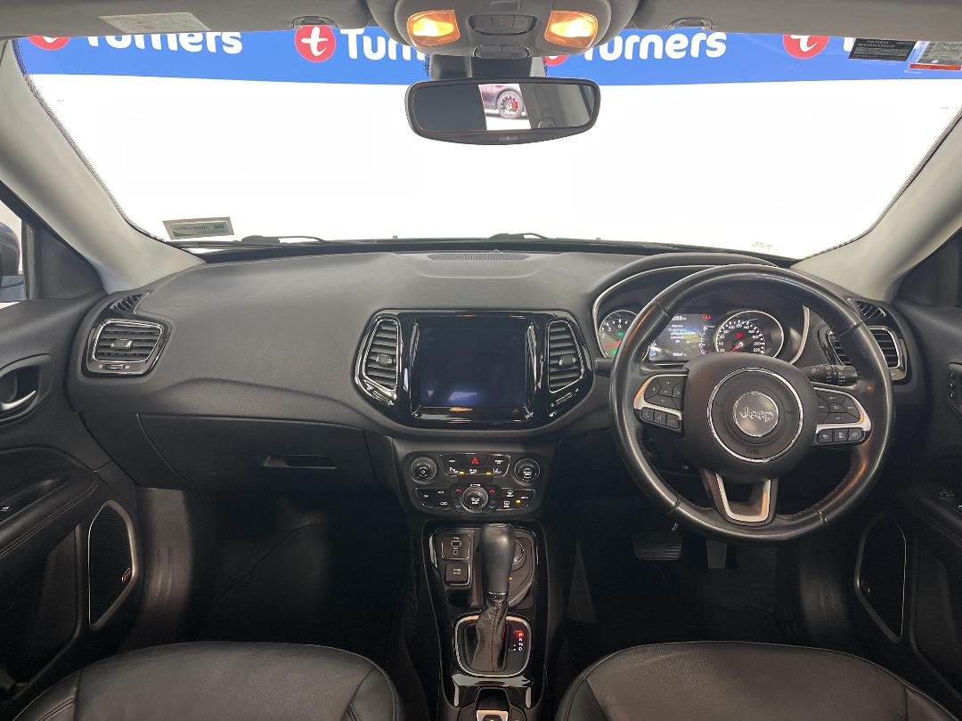 Photo '17' of Jeep Compass