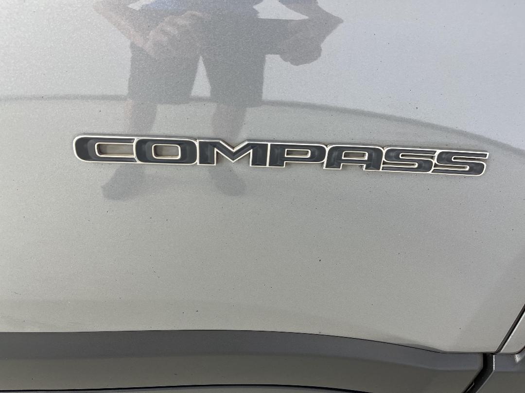 Photo '26' of Jeep Compass