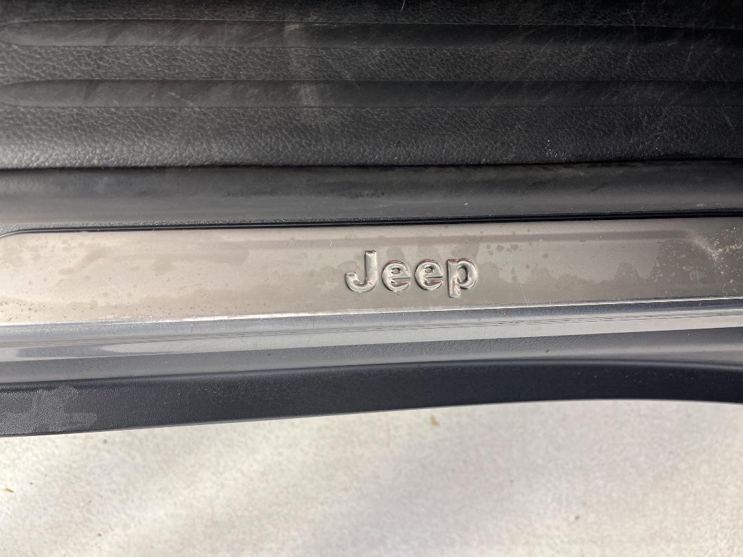 Photo '29' of Jeep Compass