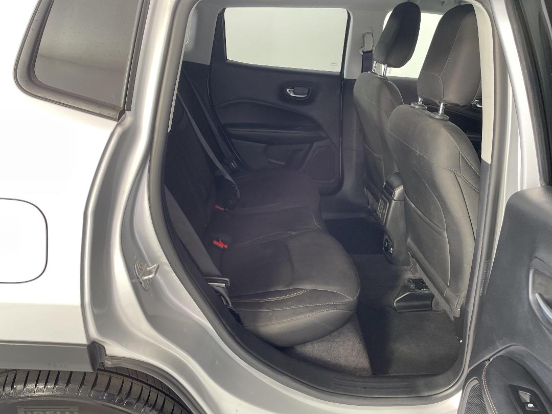 Photo '20' of Jeep Compass Photo '20' of Jeep Compass