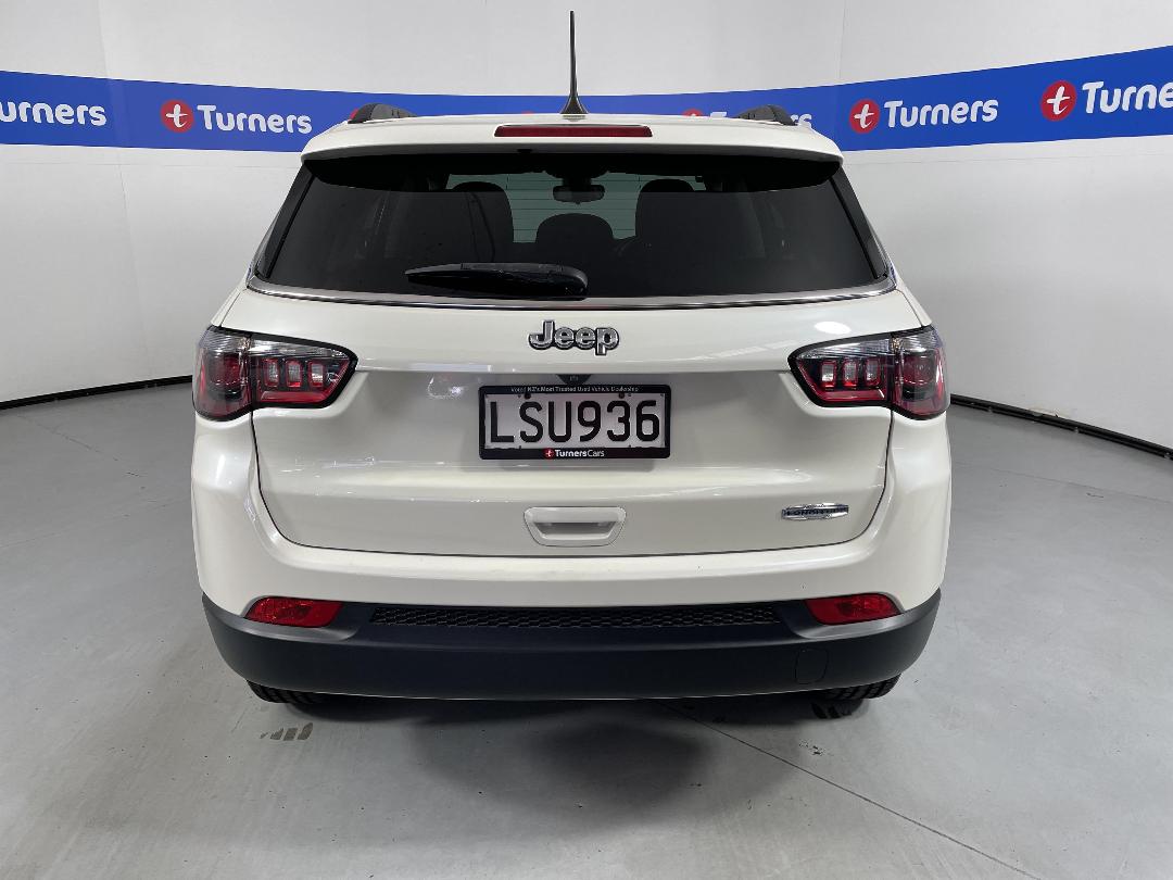 Photo '6' of Jeep Compass