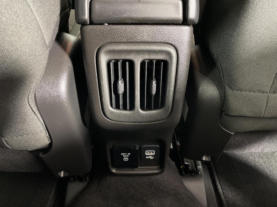 Photo '32' of Jeep Compass