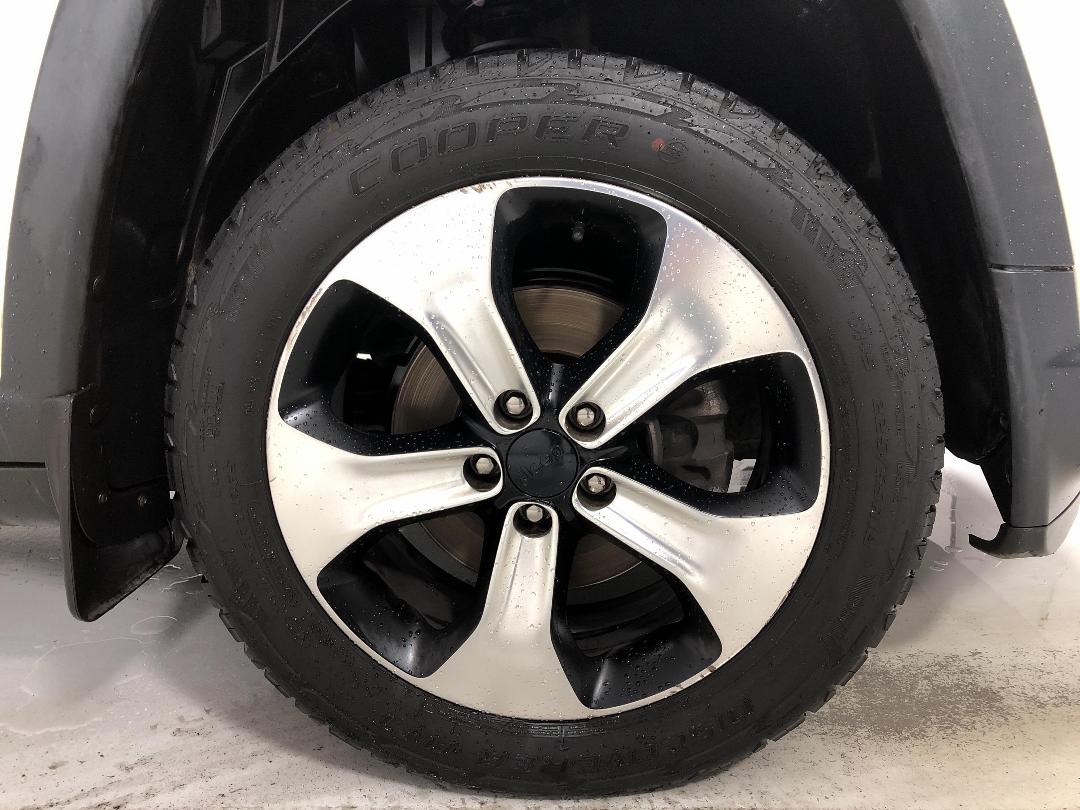 Photo '9' of Jeep Compass Photo '9' of Jeep Compass