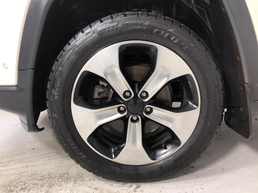 Photo '10' of Jeep Compass Photo '10' of Jeep Compass